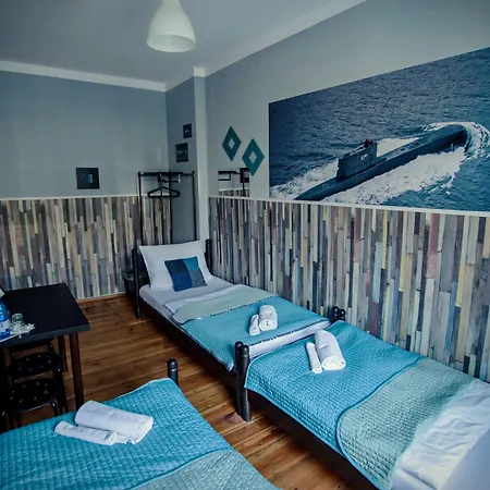 Explorer Old Town & #don't Be A Tourist, Be An Explorer! 호스텔