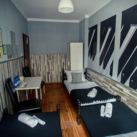 Explorer Old Town & #don't Be A Tourist, Be An Explorer! 포즈난