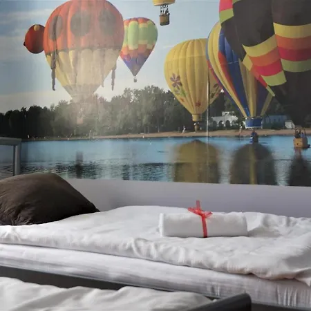 Explorer Old Town & #don't Be A Tourist, Be An Explorer! Poznań