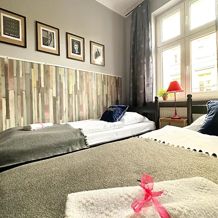 Explorer Old Town & #don't Be A Tourist, Be An Explorer!