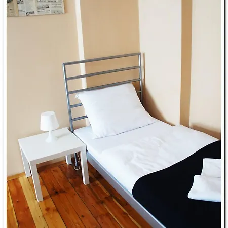 Hostal Explorer Old Town & #don't Be A Tourist, Be An Explorer! *