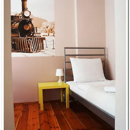 Explorer Old Town & #don't Be A Tourist, Be An Explorer! Hostel