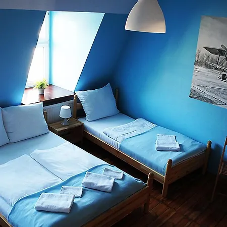 Explorer Old Town & #don't Be A Tourist, Be An Explorer! Hostel