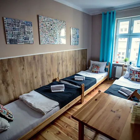 Explorer Old Town & #don't Be A Tourist, Be An Explorer! * Poznań