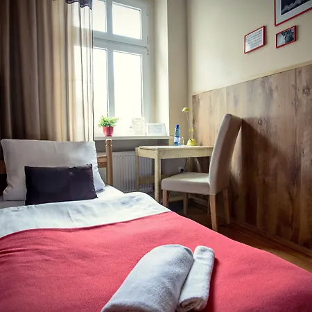 Explorer Old Town & #don't Be A Tourist, Be An Explorer!