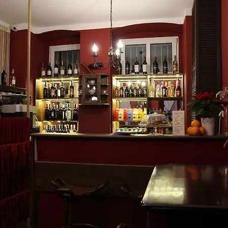 Explorer Old Town & #don't Be A Tourist, Be An Explorer! * Poznań