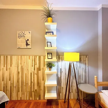 Hostel Explorer Old Town & #don't Be A Tourist, Be An Explorer! Poznan