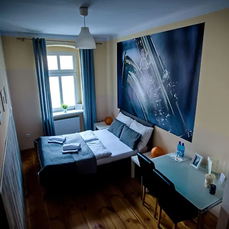 Explorer Old Town & #don't Be A Tourist, Be An Explorer! Poznan