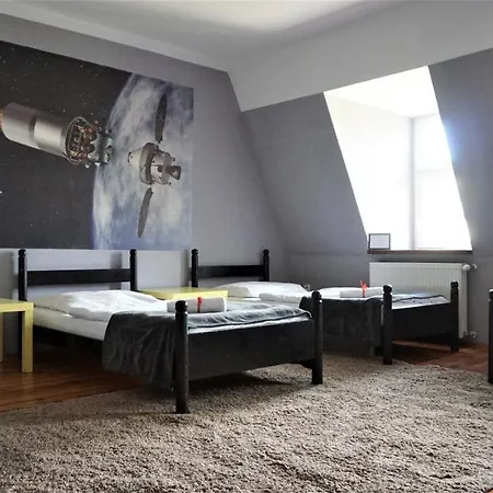 Hostel Explorer Old Town & #don't Be A Tourist, Be An Explorer!