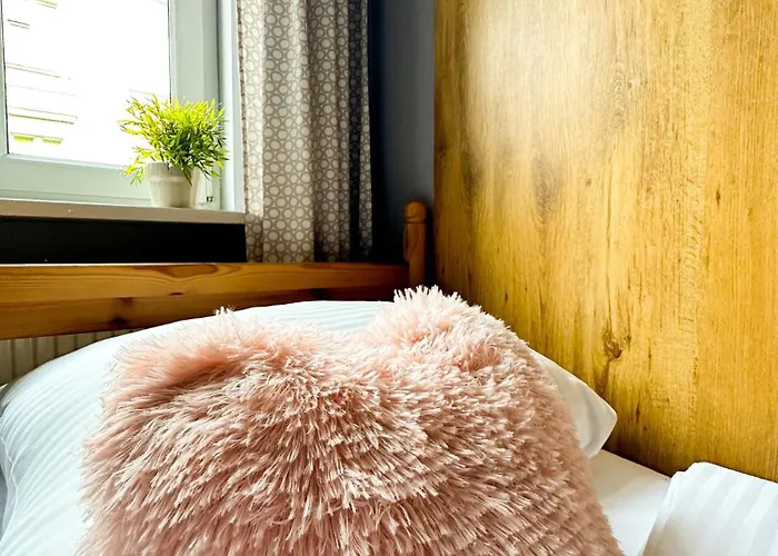 Explorer Old Town & #don't Be A Tourist, Be An Explorer!