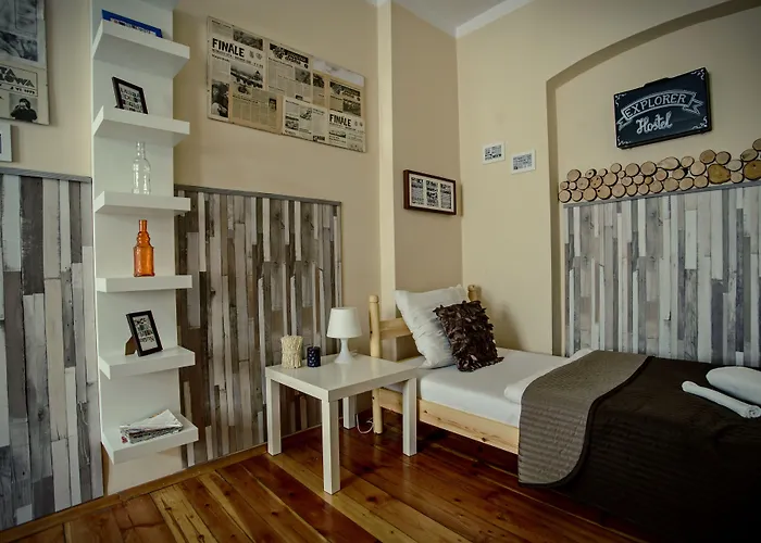 Explorer Old Town & #don't Be A Tourist, Be An Explorer! Хостел *