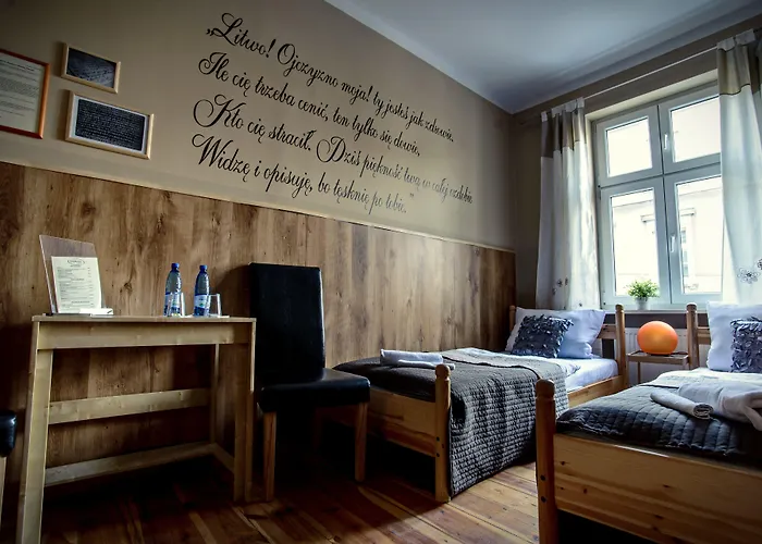 Explorer Old Town & #don't Be A Tourist, Be An Explorer! *