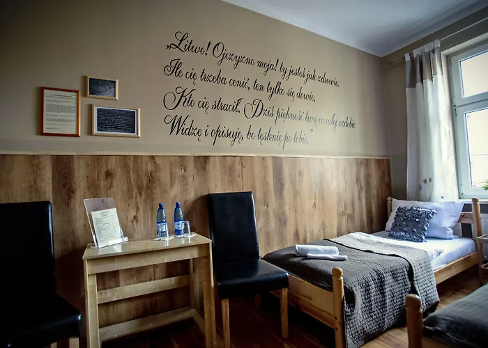 Explorer Old Town & #don't Be A Tourist, Be An Explorer! Poznań