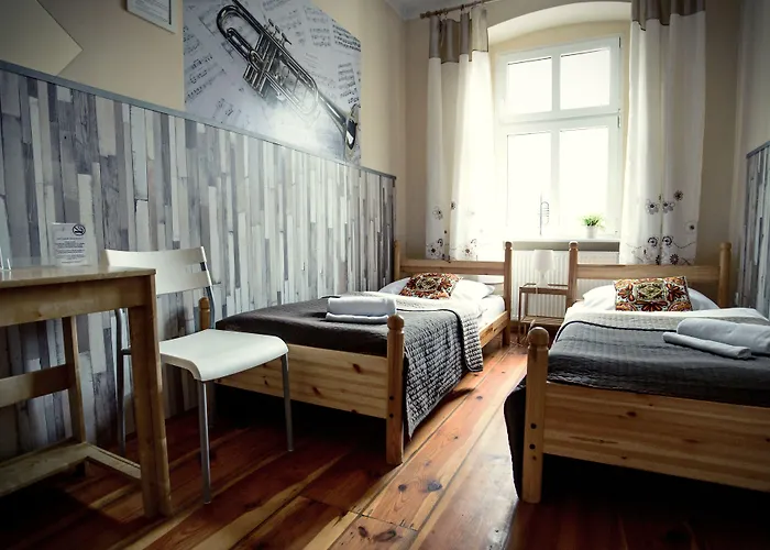 Explorer Old Town & #don't Be A Tourist, Be An Explorer! * Poznań