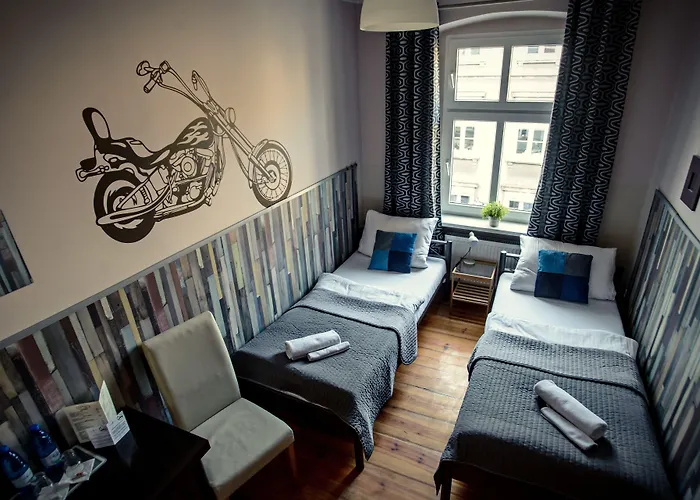 Explorer Old Town & #don't Be A Tourist, Be An Explorer! Познань