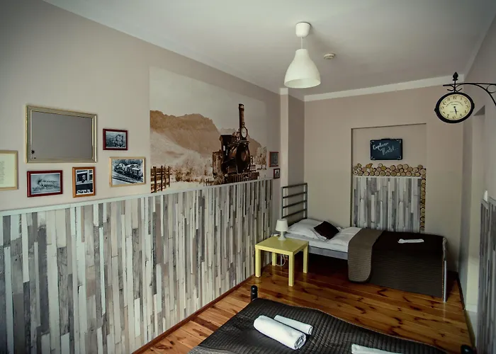 Explorer Old Town & #don't Be A Tourist, Be An Explorer!